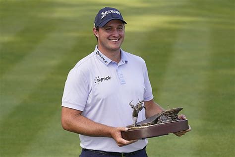 Sepp Straka wins John Deere Classic by 2 shots with final-round 62